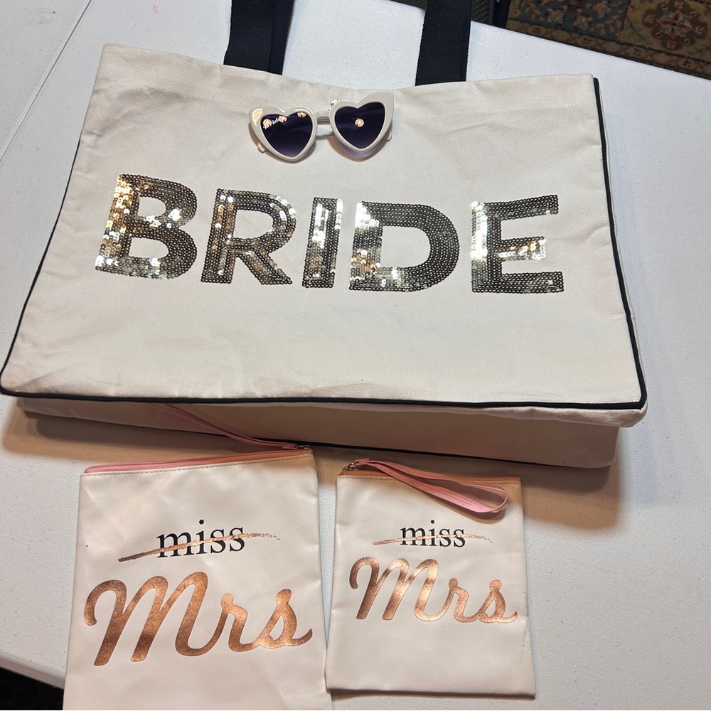 Simply Southern Bride Tote Bag Set with Sequin Detail